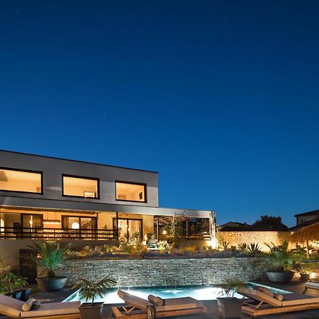 Villa Merapi Sveti Lovreč Pazenatički Екстериор снимка