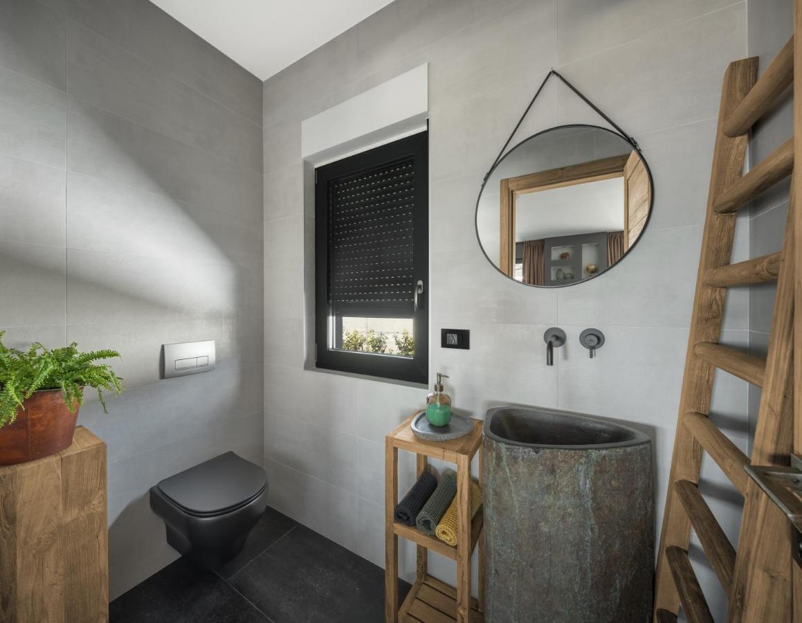 Villa Merapi Sveti Lovreč Pazenatički Екстериор снимка